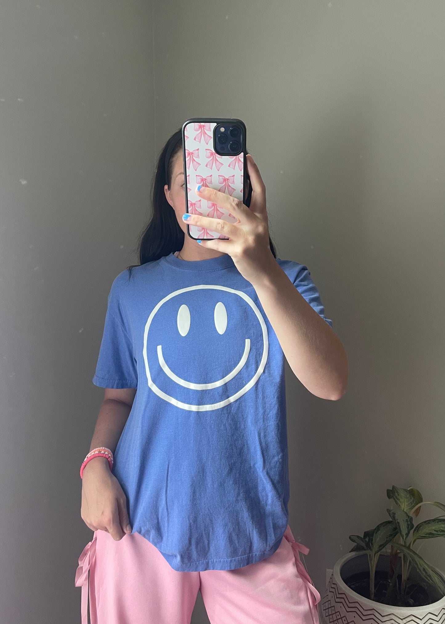 blue+white smiley t-shirt